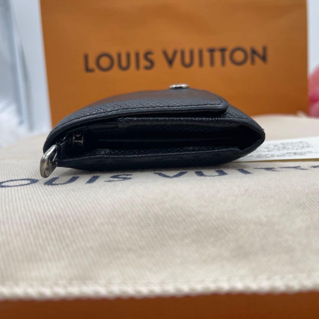 ルイヴィトン 　タイガ　ゼルゲイ　パース　ケース 787