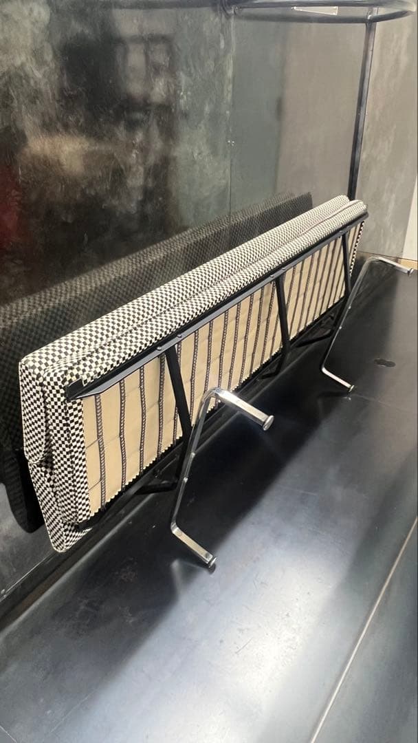 引越しの為、お安くしました。2/10まで。ハーマンミラーコンパクトソファー