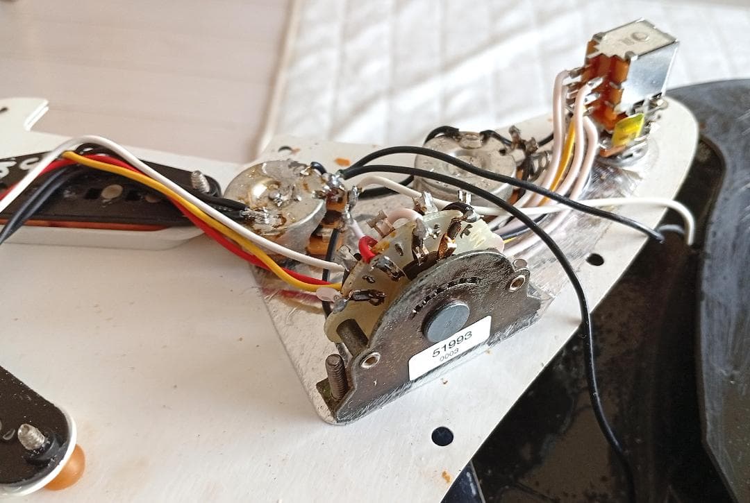 Fender mexico 1990`s ストラト with Coil Tap