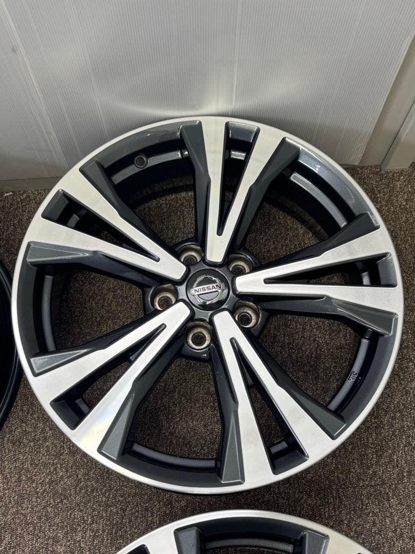 ニッサンT32エクストレイル純正18×7J +45 PCD114.3 4本セット