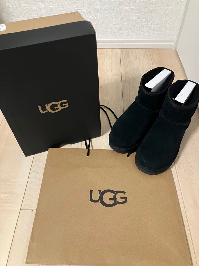 【ao】UGG ブラック ムートンブーツ
