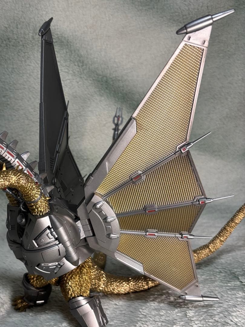 【美品】 S.H.モンスターアーツ メカキングギドラ 新宿決戦