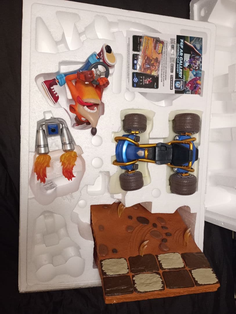 クラッシュ・バンディクー レーシング ブッとびニトロ! 　 スタチュー カート