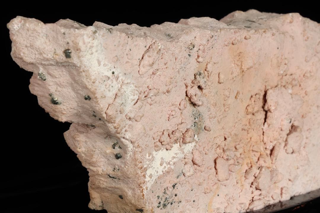 国産 菱マンガン鉱 インカローズ 黄鉄鉱 天然石 5kg 台座付 鉱物 鑑賞石