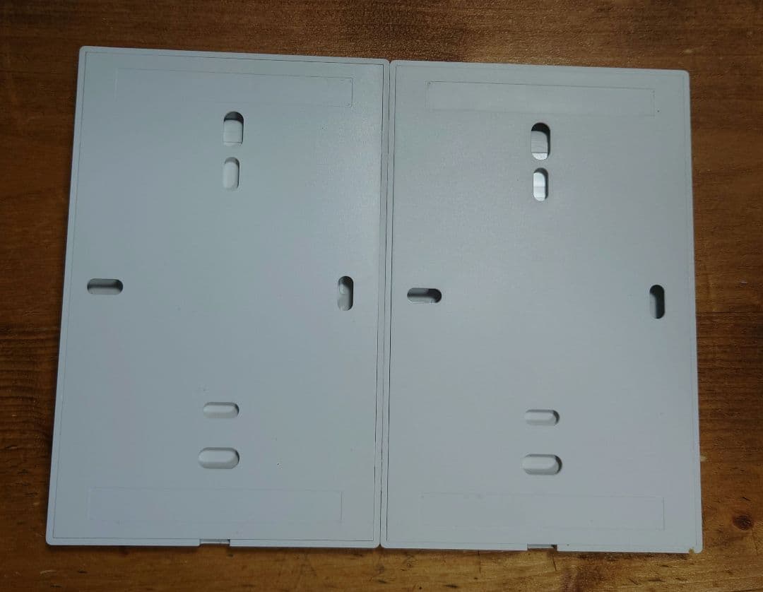 Philips Hue LEDバーライト×2＆ブリッジ×1＆ディマースイッチ×2