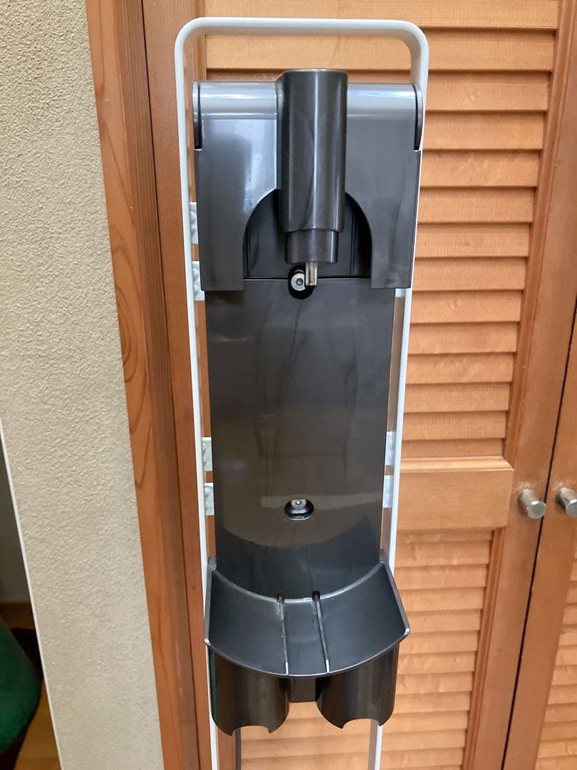 クール【dyson】SV11/HH11 V7 コードレスクリーナー