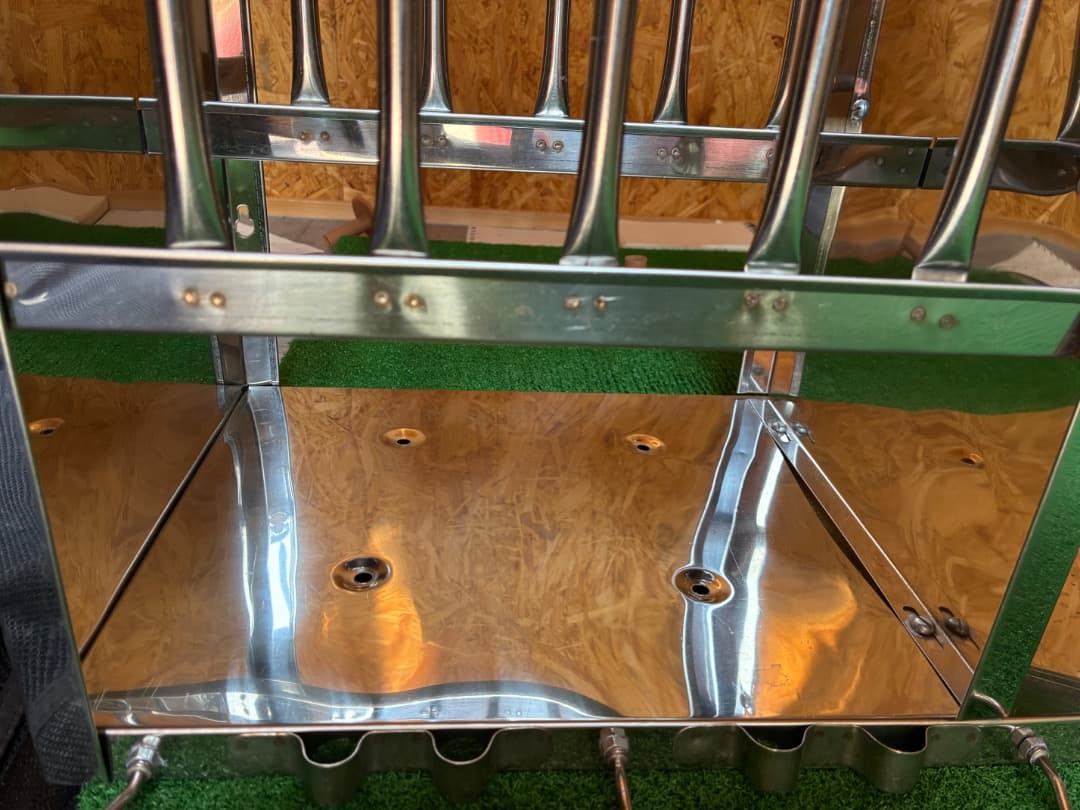 大型インディアンキッチンラック［中古］　ステンレス　壁付け　食器棚