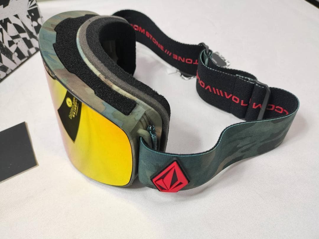 最上位モデル　ボルコム　　オデッセイ スノーゴーグル カモ　マグネット式