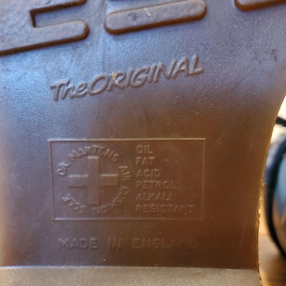 【希少濃緑×ゴールデンサイズ】英国製 ドクターマーチン 8ホール UK7.5