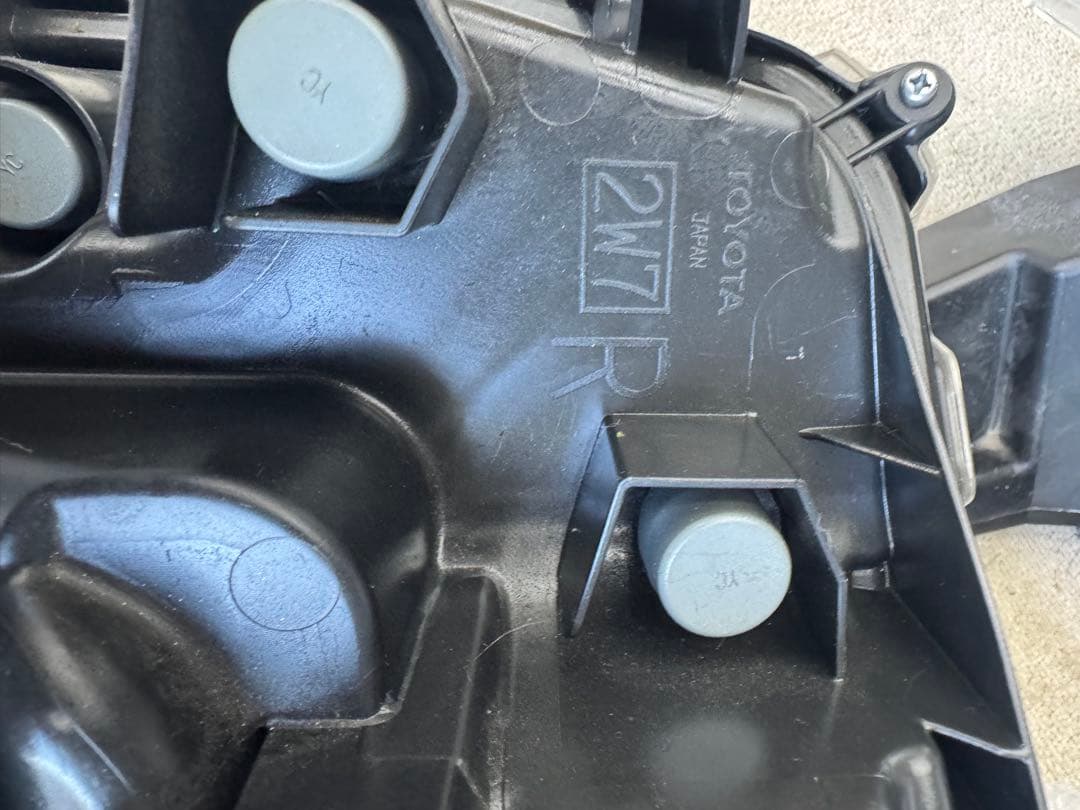 アルファード AGH30W 後期 純正 左右セット RH LED ブラック 2眼