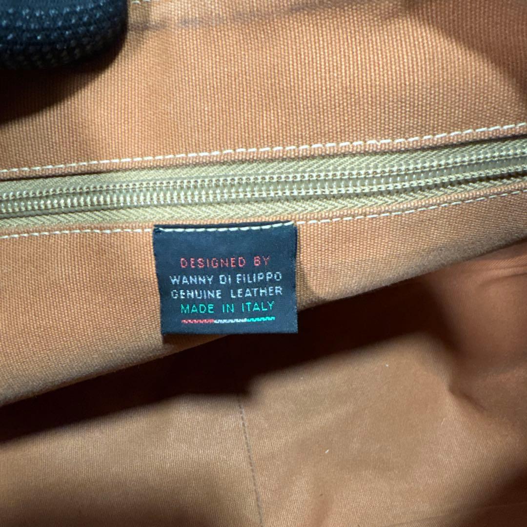 イルビゾンテ　ILEISONTE キャメル　ハーフムーン　レザーショルダー