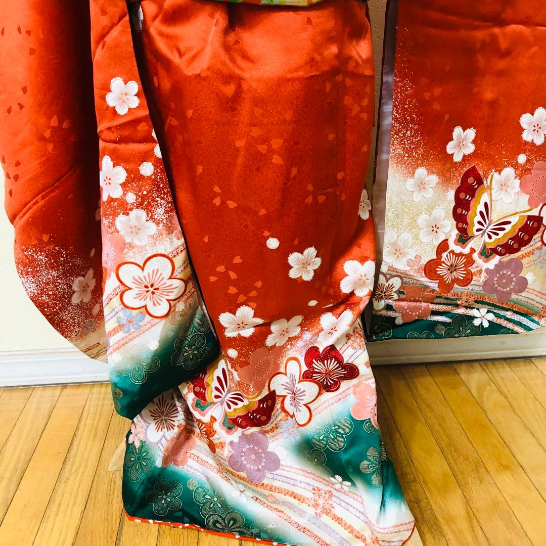 七五三七歳‼️豪華正絹尽くし⭐︎人気赤地暈し⭐︎蝶々金糸刺繍花々金彩⭐︎ 完全フルセット
