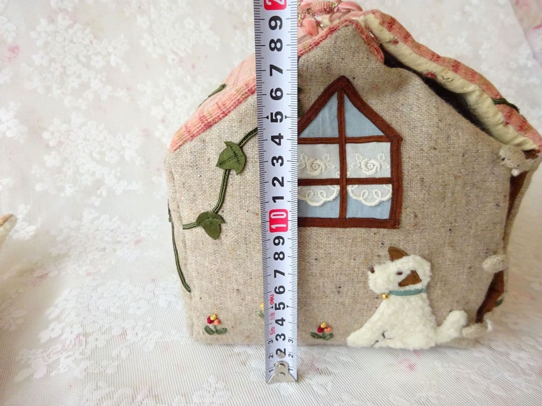マニー　うさぎハウスコラージュ小物入れ　ぬいぐるみ　イマンローズウォールポケット
