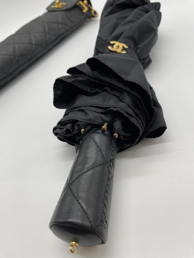 Chanel 折りたたみ傘 黒 晴雨兼用