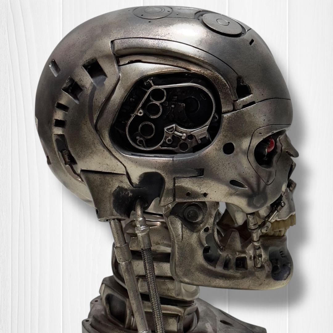 【希少品】T-800 ENDSKULL PROP REPLICA