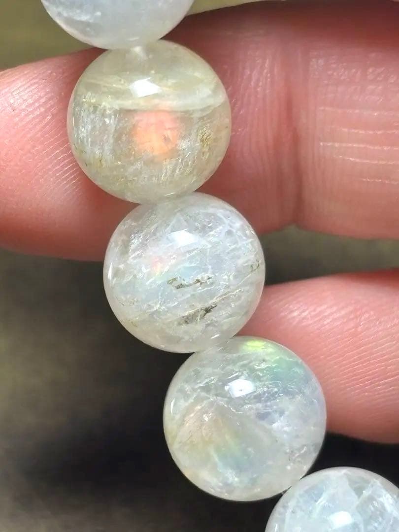 マダガスカル産　レインボームーンストーンブレス10.4㎜（新品未使用）希少サイズ