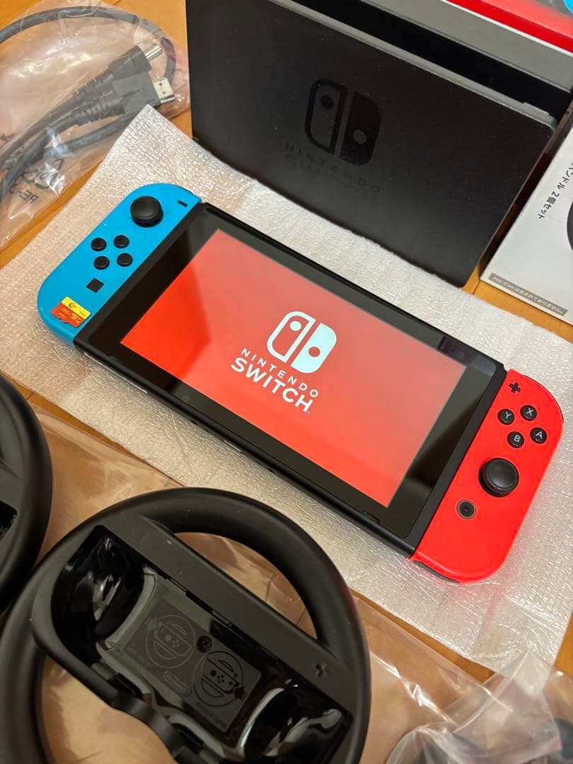 Nintendo Switch 256GB microSD＋ハンドル2個セット