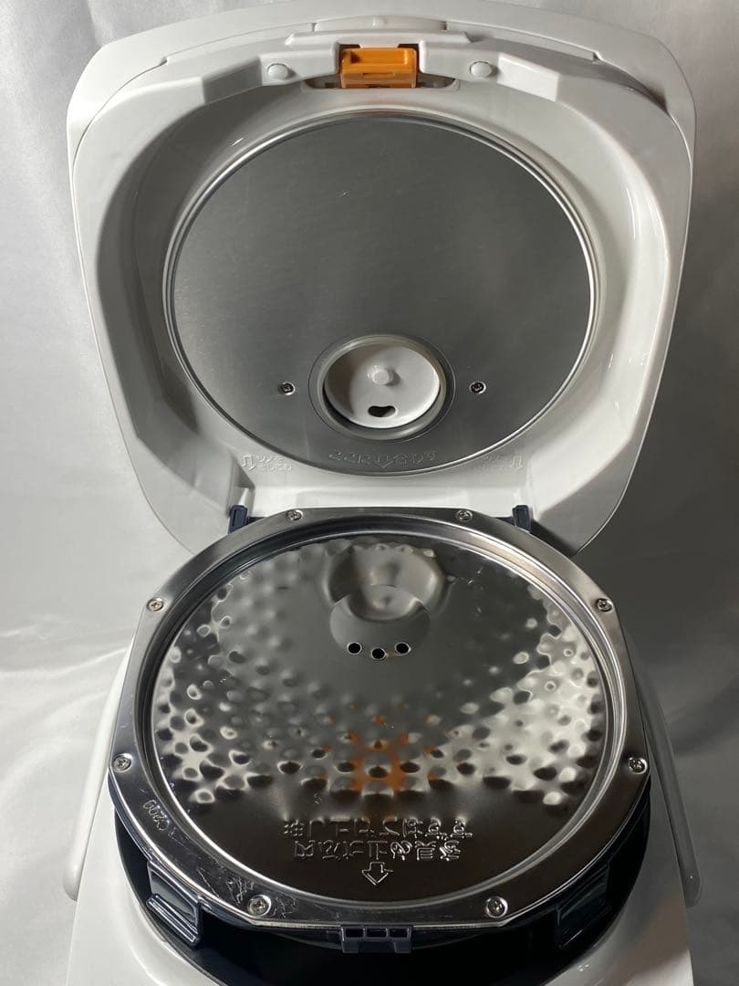 Zojirushi 象印　炊飯器 NW-VJ10 5.5合　2024年製