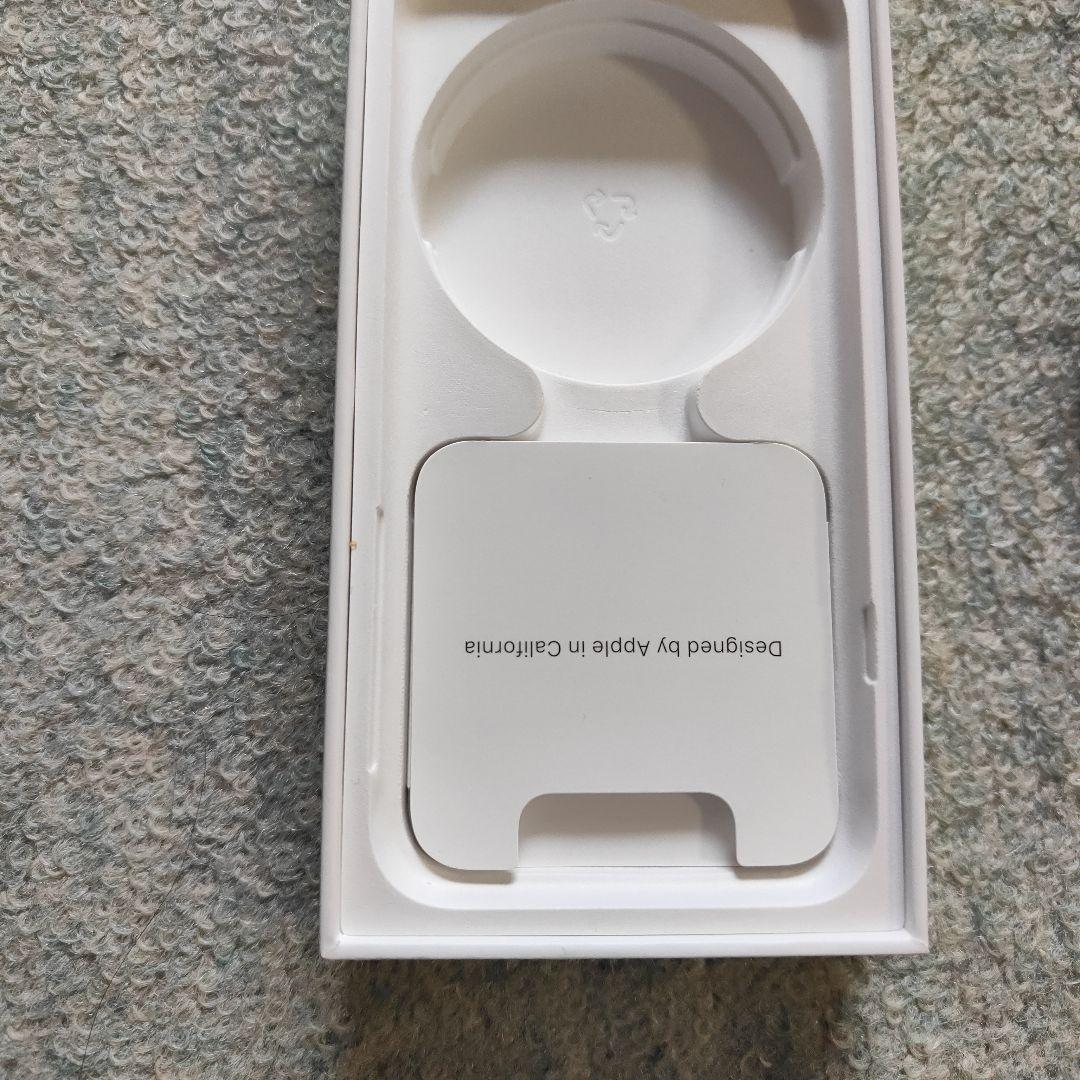 iPhone SE 3 （第3世代) 64GB レッド