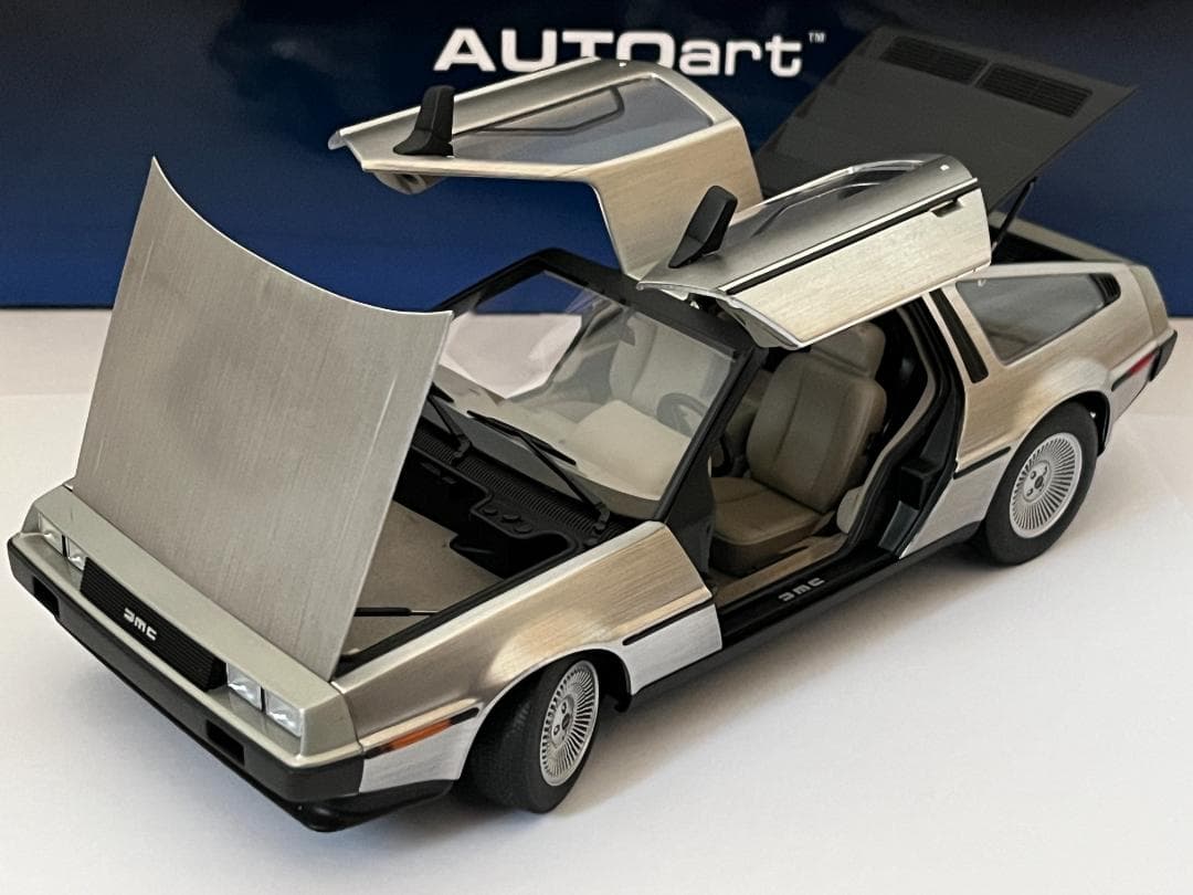 オートアート 1/18 DE LOREAN DMC-12 デロリアン 79916