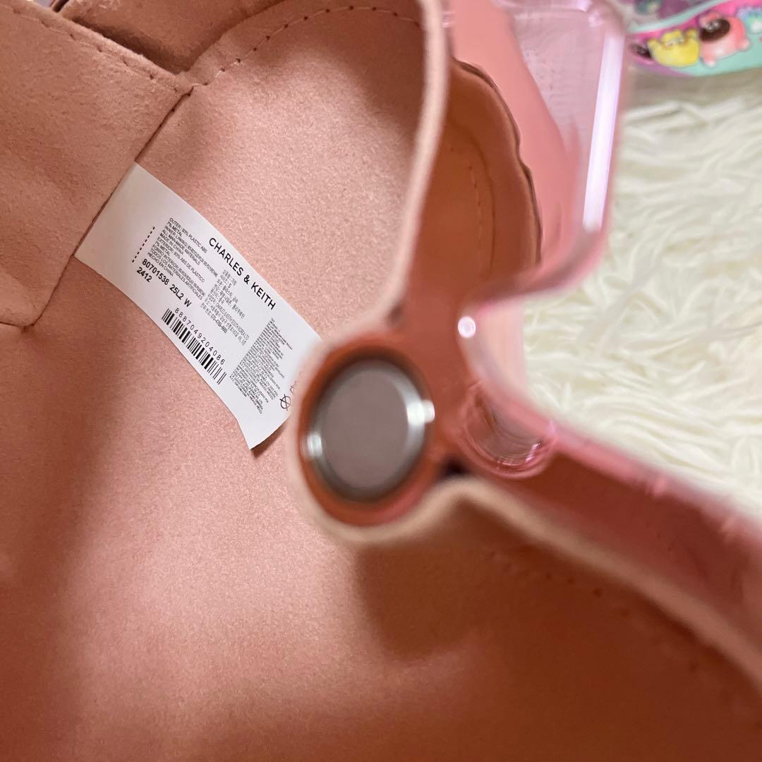 希少♡CHARLES & KEITH メタリックハート クラッチバッグ ピンク