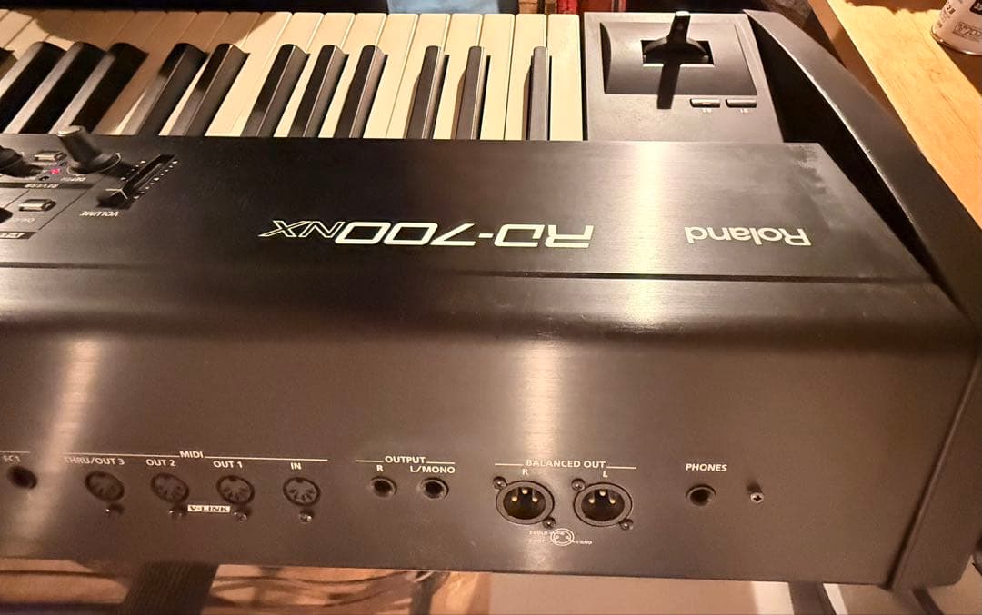 Roland RD-700NX ステージピアノ｜送料込み｜動作良好